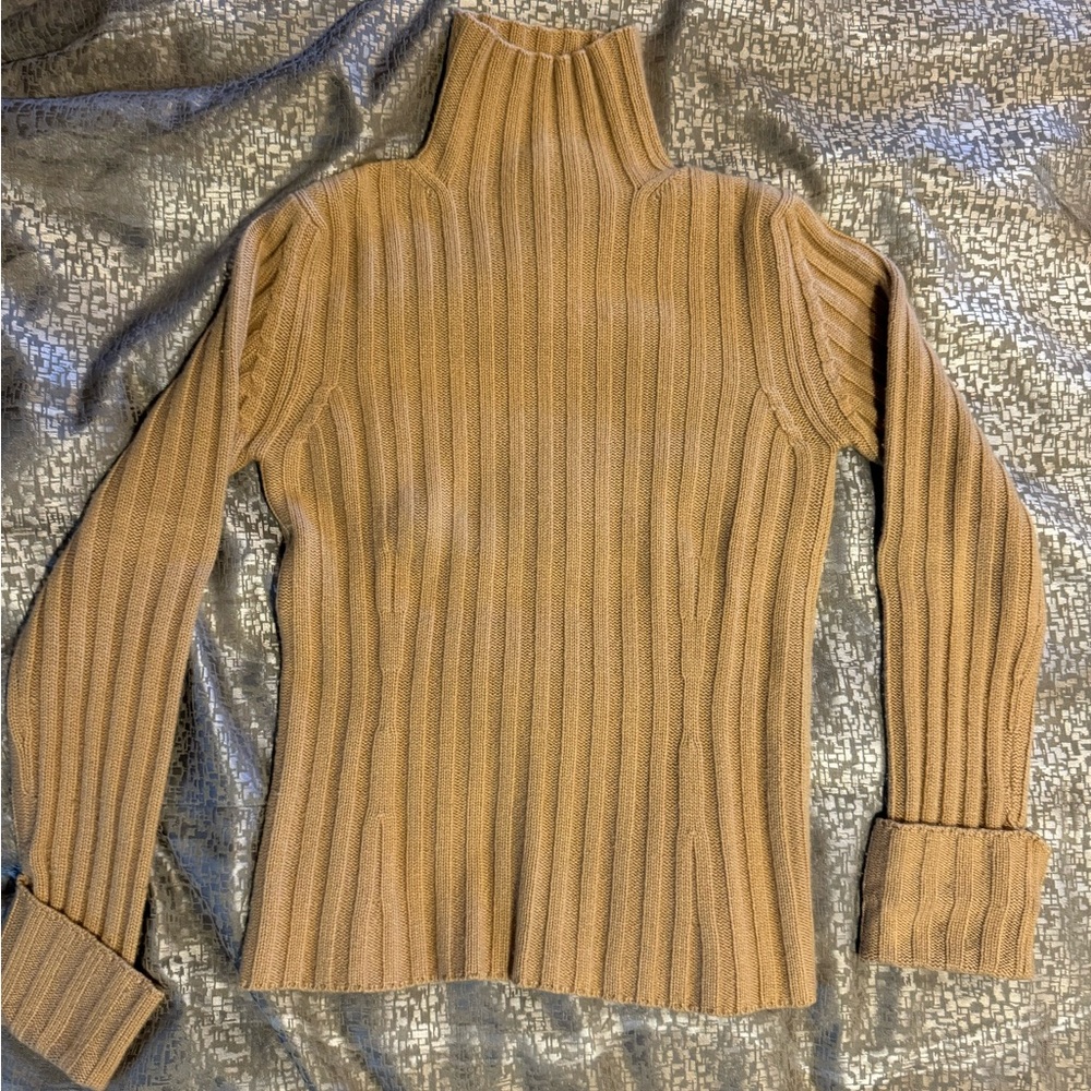 Cashmere thick rib fitted sweater with cuff
